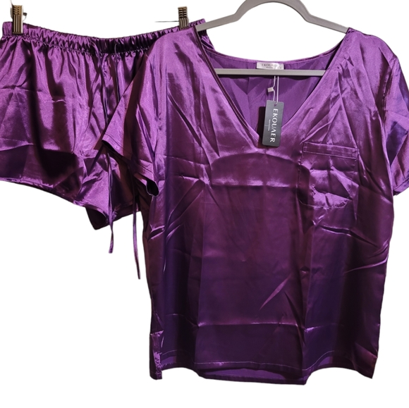 Ekouaer Silk Purple Soft Satin V-Neck 2- Piece Pajamas PJ Short Set, Size Medium - Picture 11 of 11